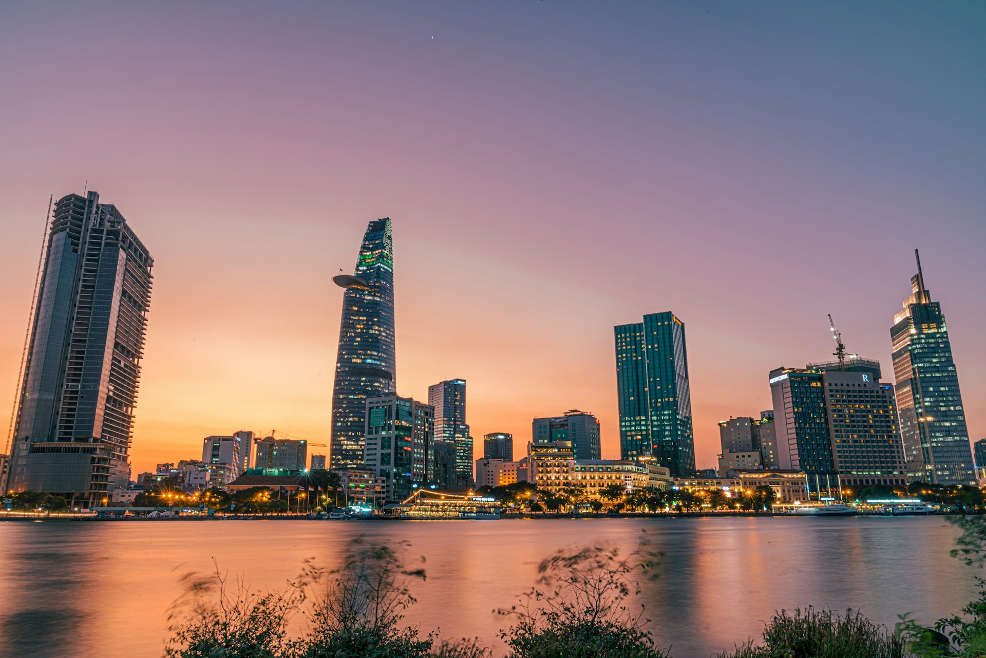 Hoe Cor (26) uit Eastermar een luxeleven kan leiden in Dubai